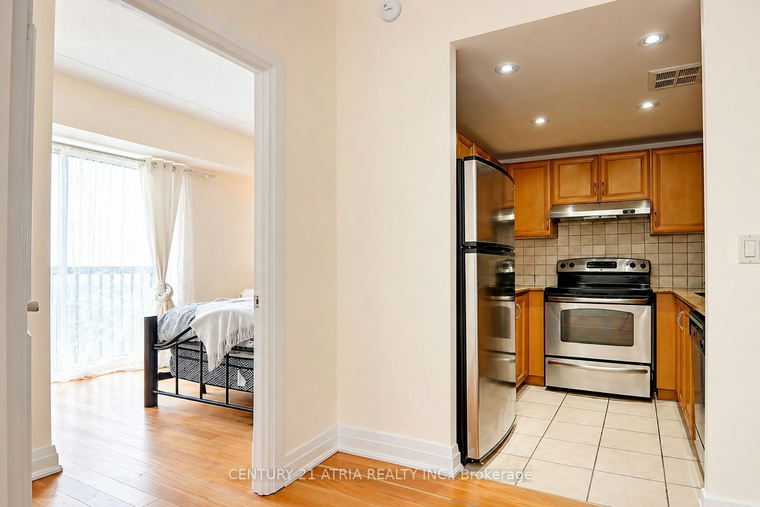 911-2737 Keele Street, Toronto, ON, M3M 2E9 - 16