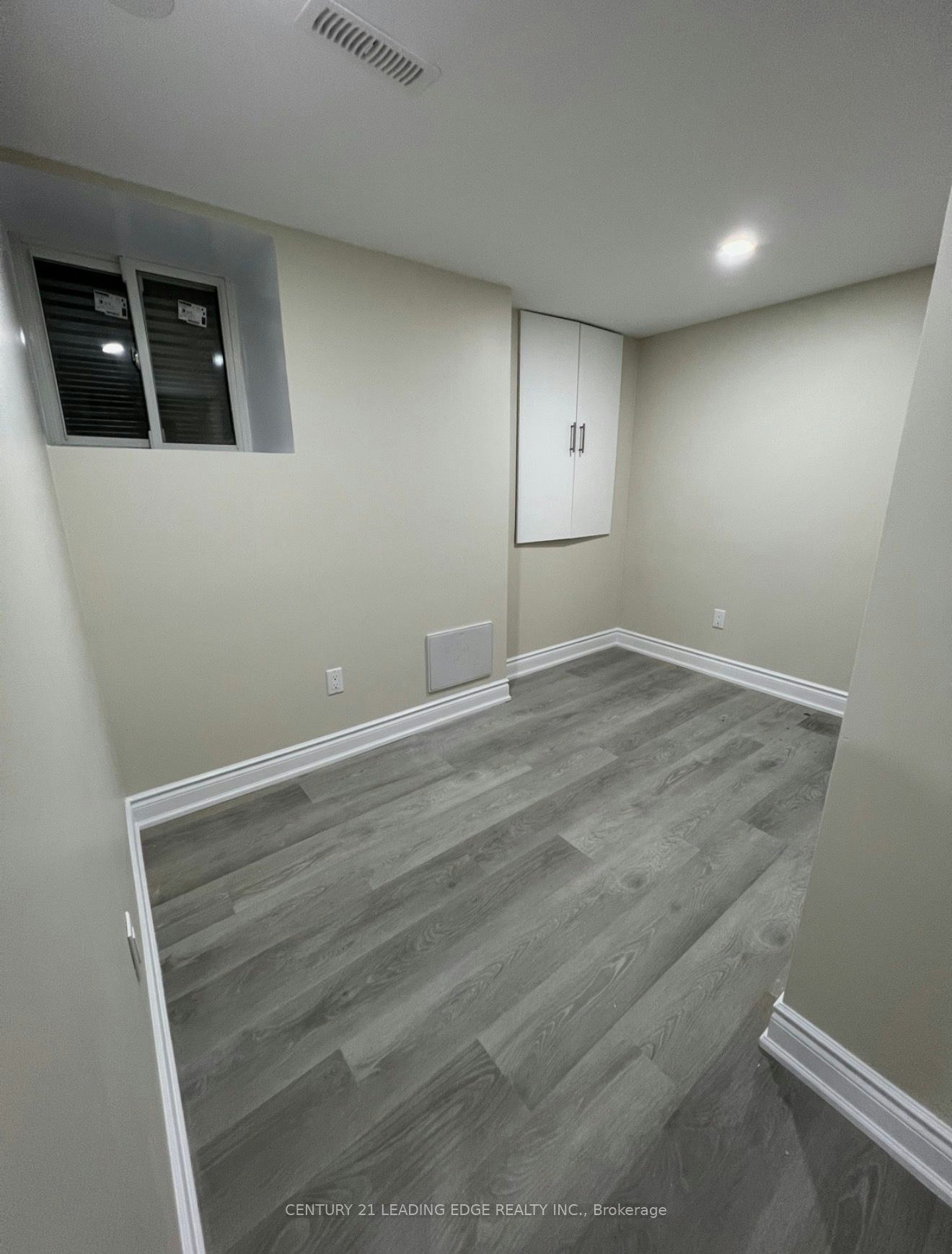 Basement-5699 Margarita Crescent, Mississauga, ON, L5M 6Y7 - 5