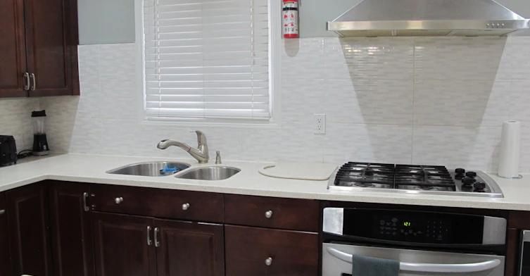 4695 Empire(upper Floor) Crescent, Mississauga, ON, L5R 1M5 - 5