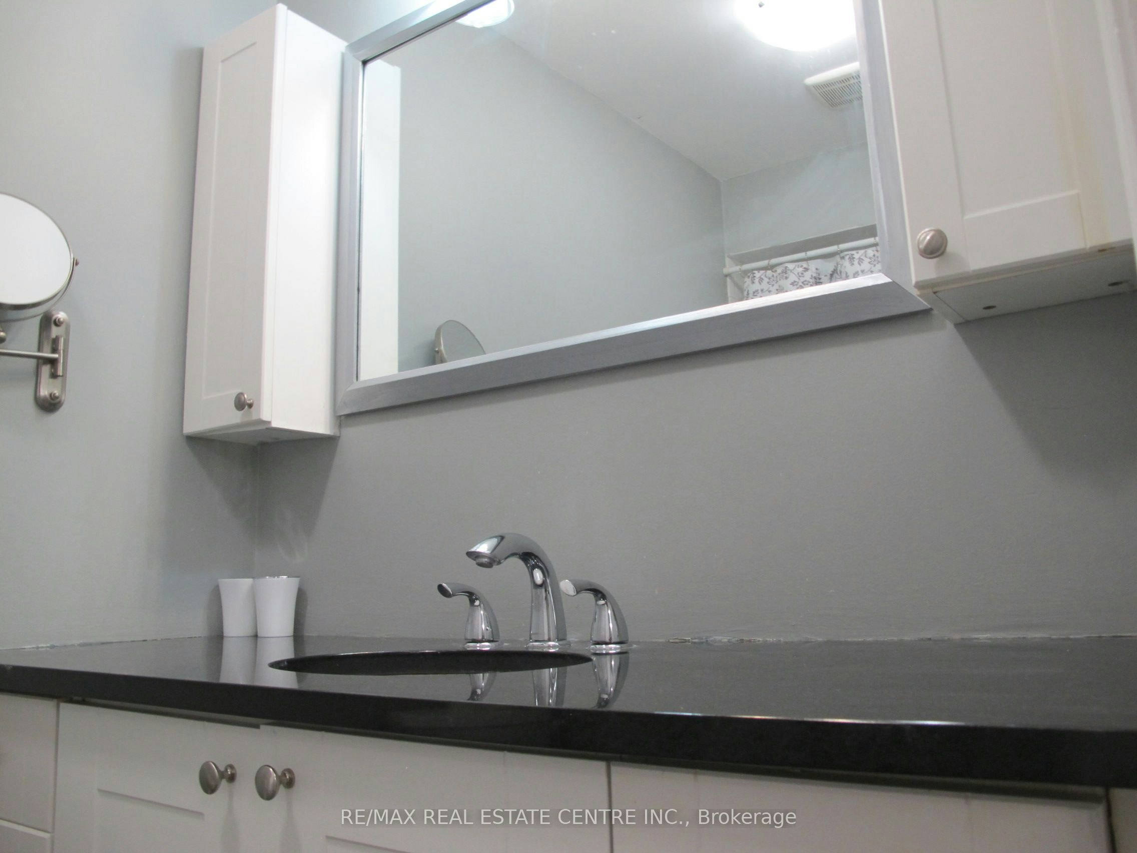 4695 Empire(upper Floor) Crescent, Mississauga, ON, L5R 1M5 - 24