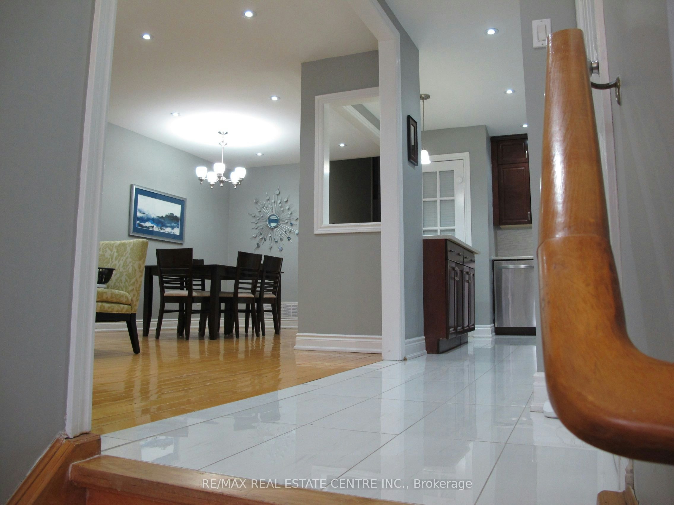 4695 Empire(upper Floor) Crescent, Mississauga, ON, L5R 1M5 - 10