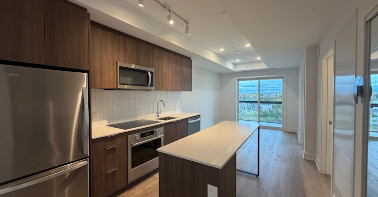 607-3008 William Cutmore Boulevard, Oakville, ON, L6H 8A4 - 2