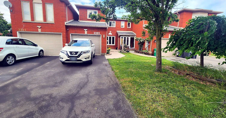 3309 Bobwhite Mews, Mississauga, ON, L5N 6E9