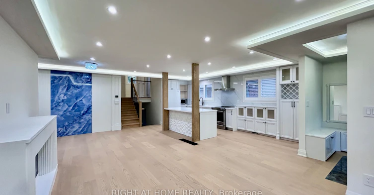 575 Eversley Drive, Mississauga, ON, L5A 2E1 - 9