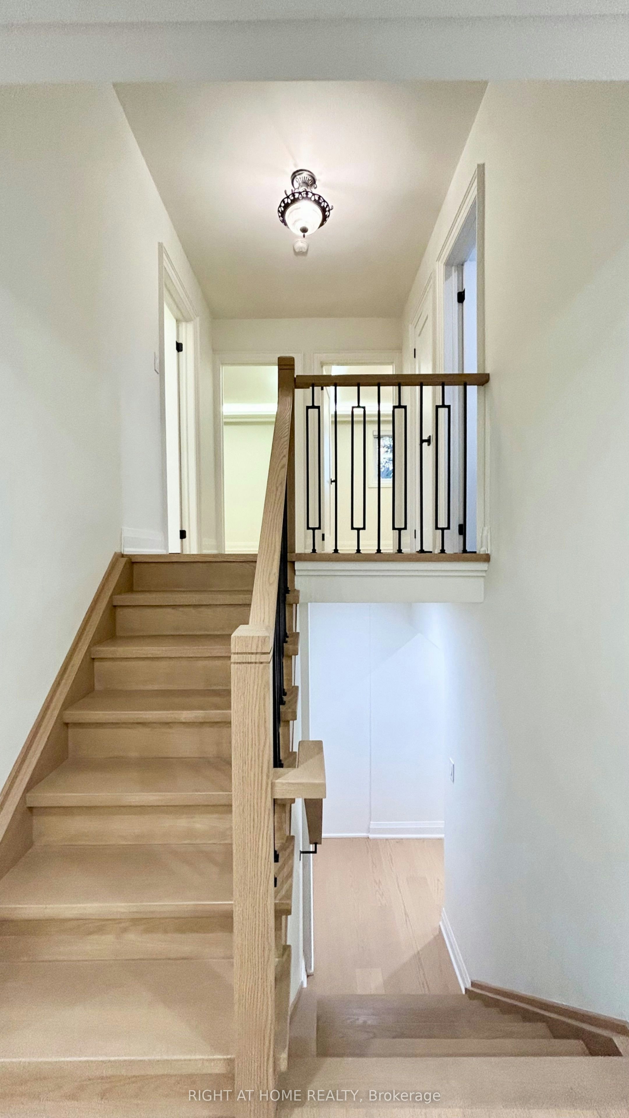 575 Eversley Drive, Mississauga, ON, L5A 2E1 - 14