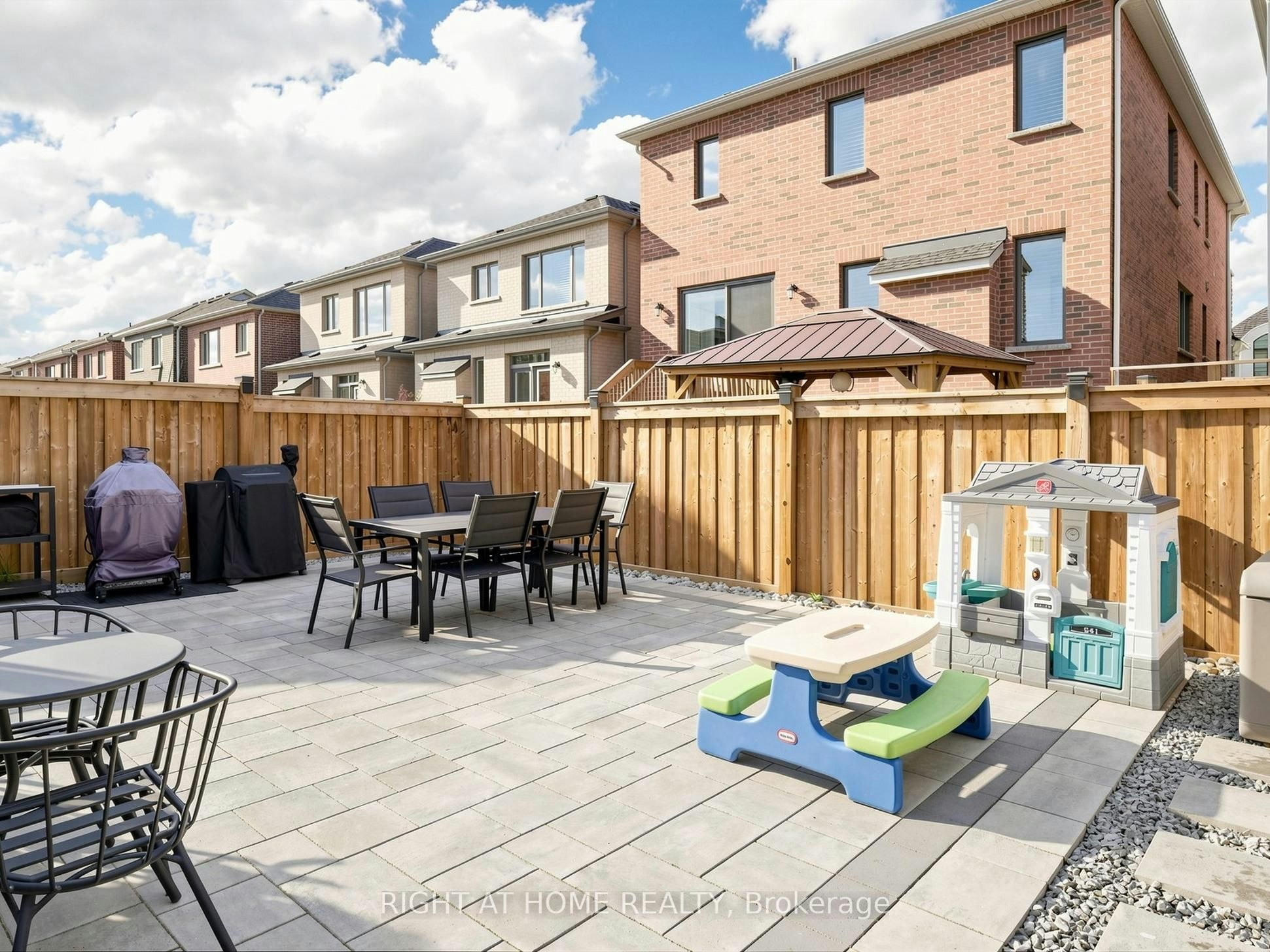 1265 Manitou Way, Milton, ON, L9E 2A7 - 41