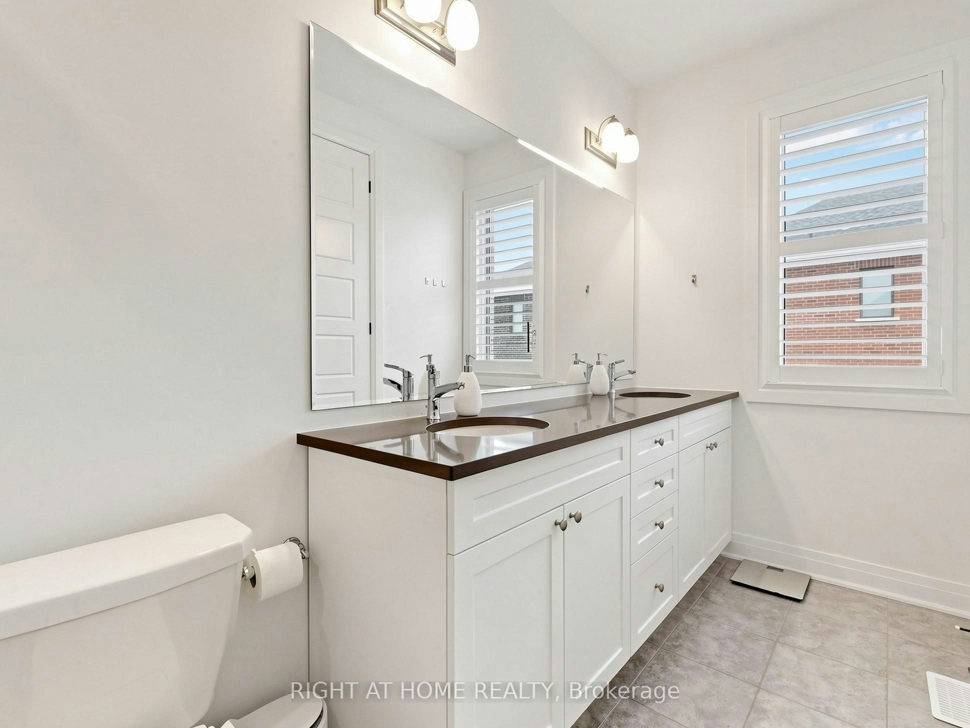 1265 Manitou Way, Milton, ON, L9E 2A7 - 20