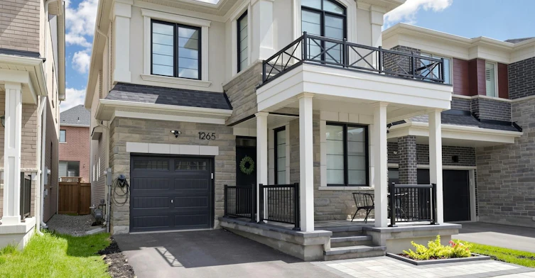1265 Manitou Way, Milton, ON, L9E 2A7 - 2
