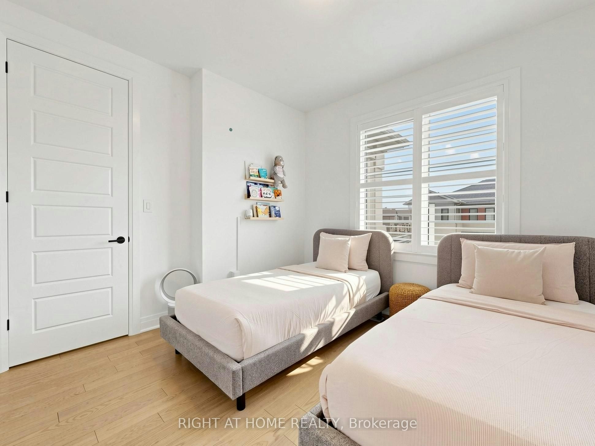 1265 Manitou Way, Milton, ON, L9E 2A7 - 23