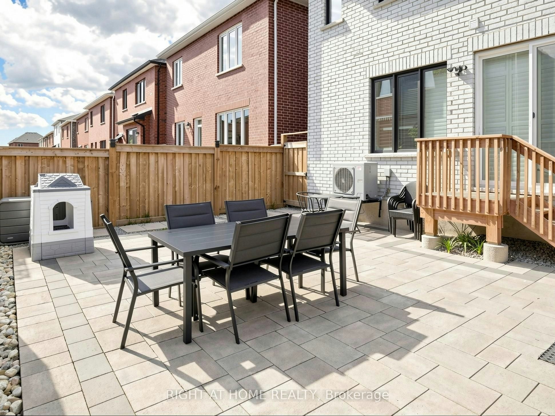 1265 Manitou Way, Milton, ON, L9E 2A7 - 40