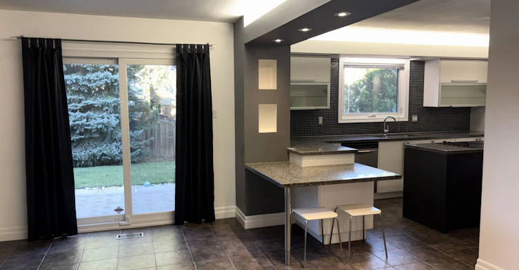 4171 Sawmill Valley Drive, Mississauga, ON, L5L 3H1 - 12