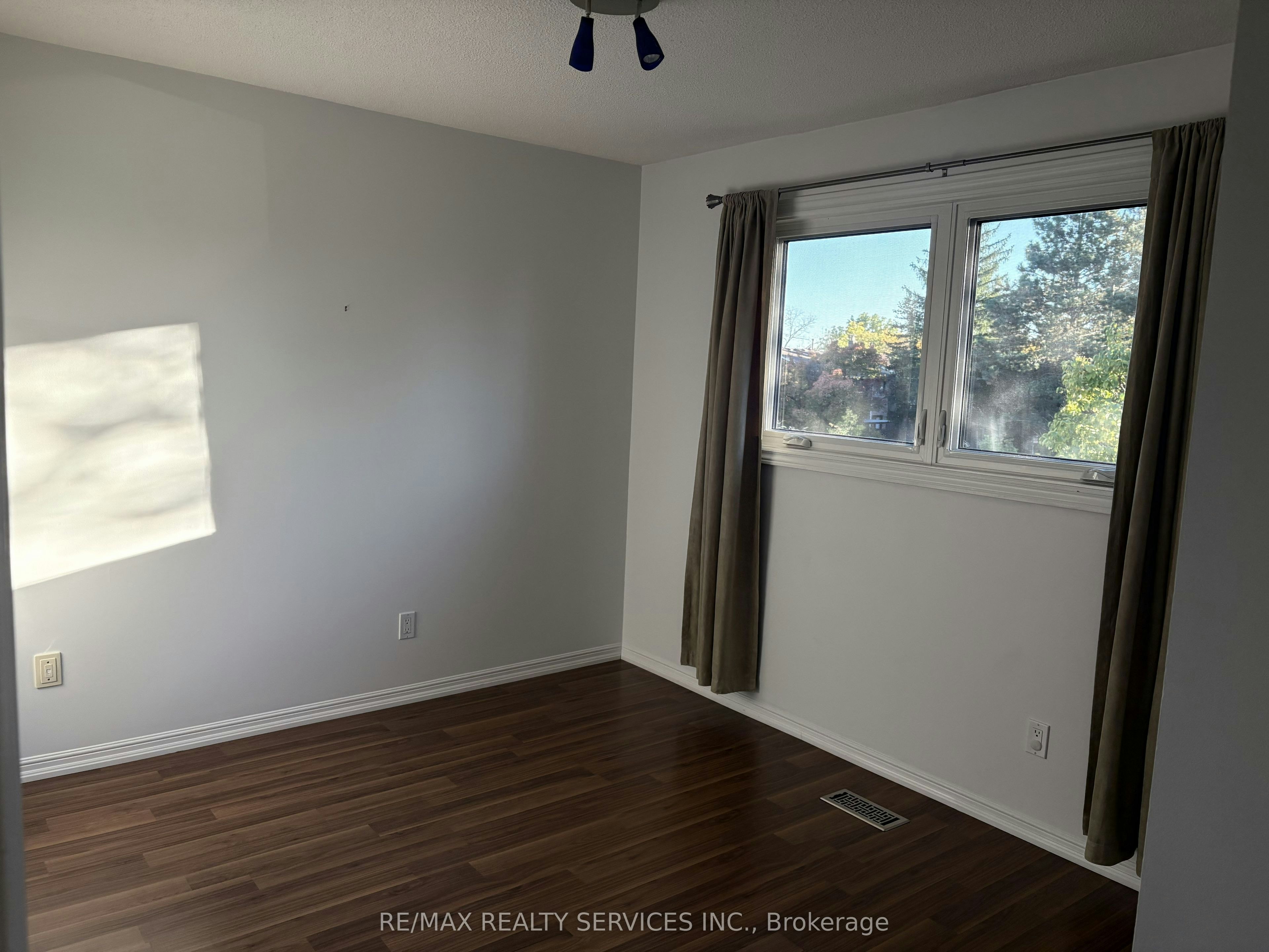 4171 Sawmill Valley Drive, Mississauga, ON, L5L 3H1 - 26