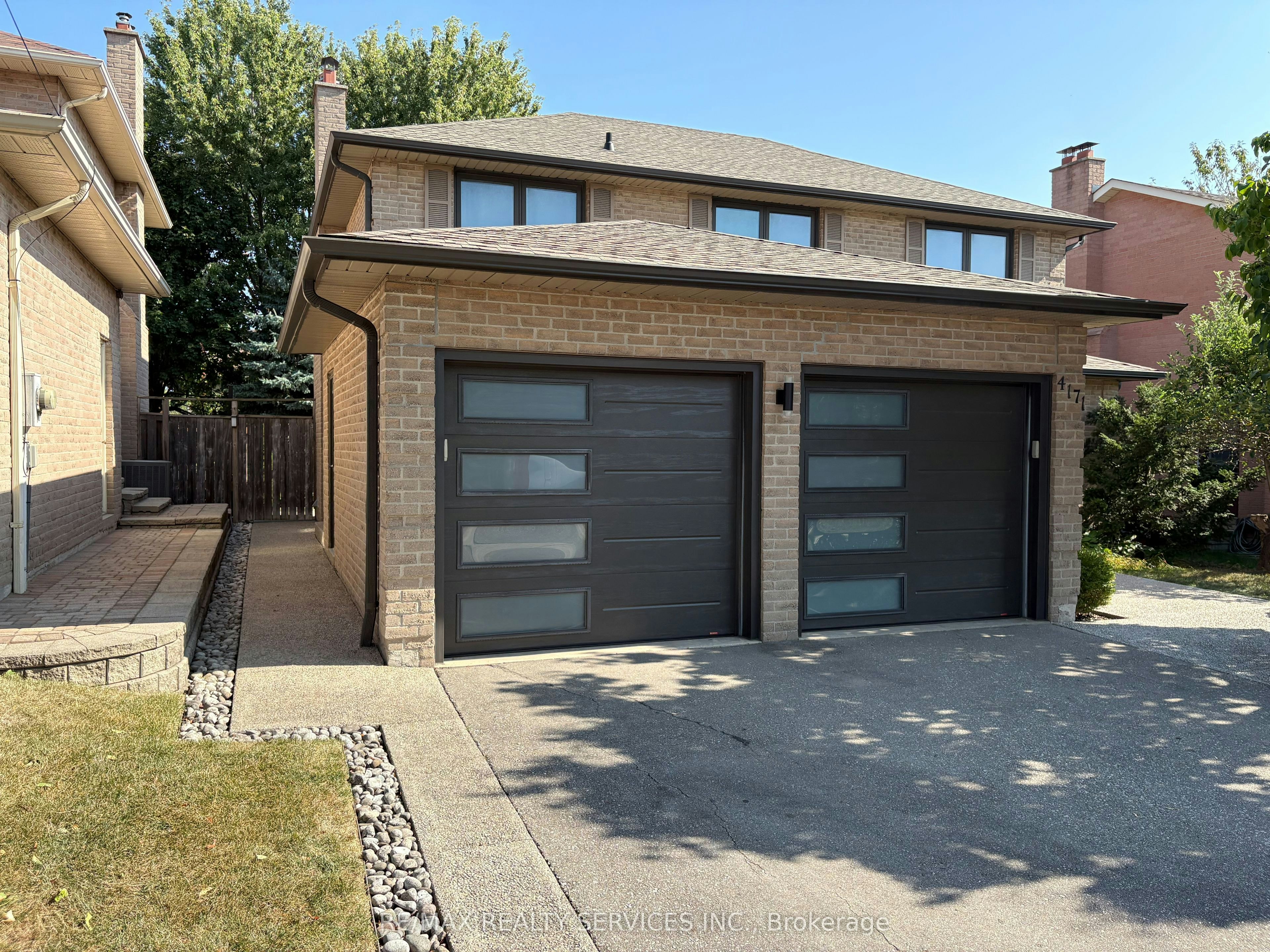 4171 Sawmill Valley Drive, Mississauga, ON, L5L 3H1 - 3