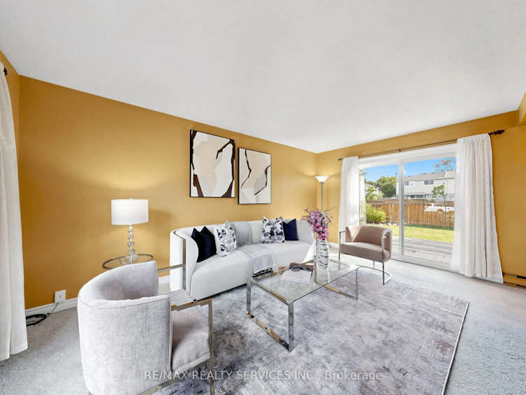 25 Jennifer Square, Brampton, ON, L6S 2L2 - 10