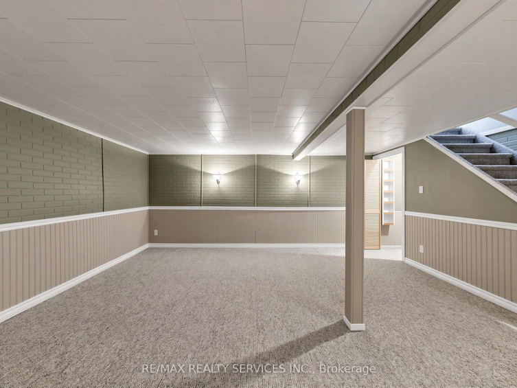 25 Jennifer Square, Brampton, ON, L6S 2L2 - 33