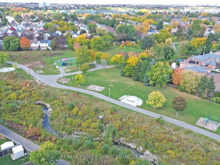 25 Jennifer Square, Brampton, ON, L6S 2L2 - 49