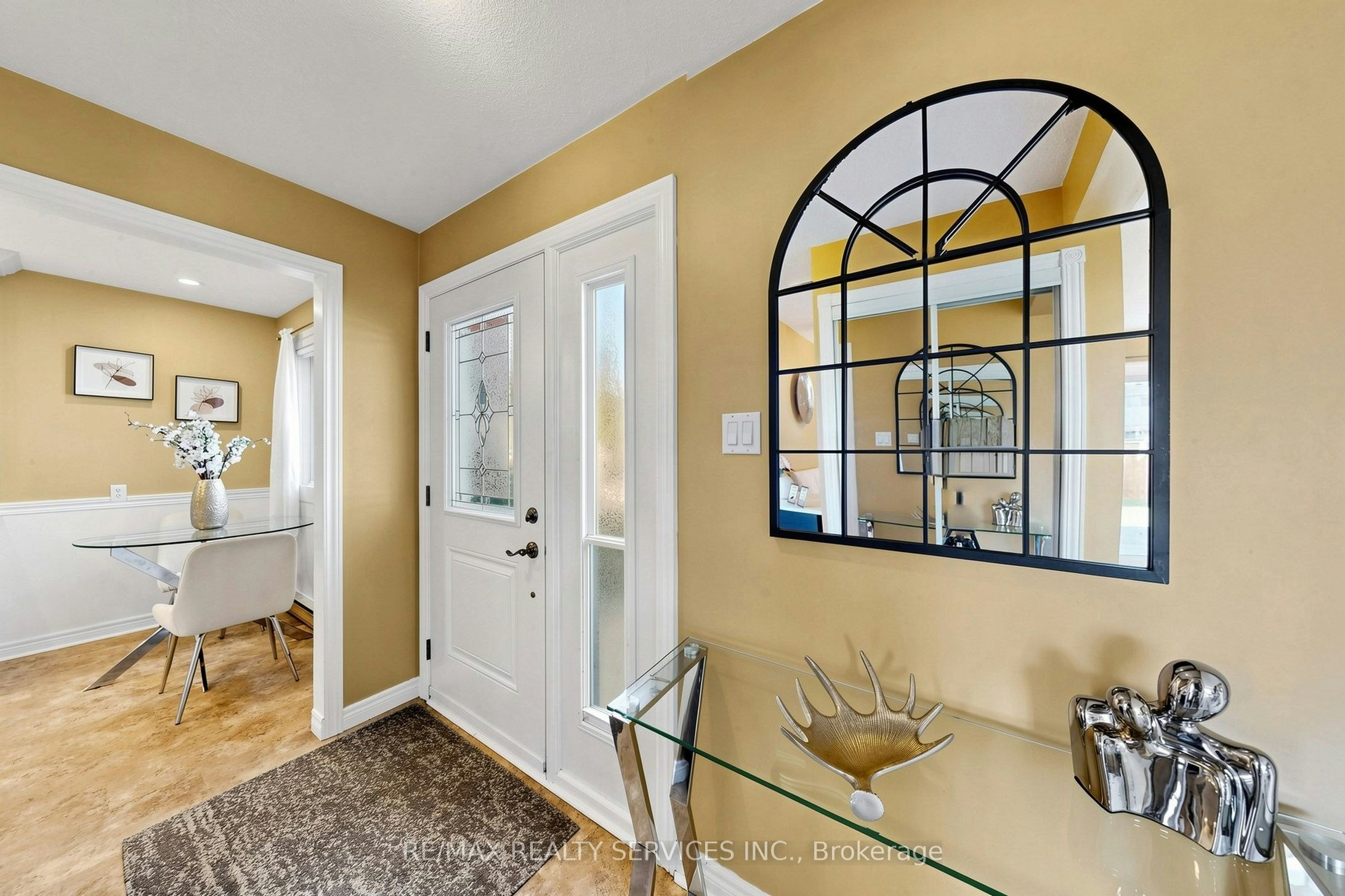 25 Jennifer Square, Brampton, ON, L6S 2L2 - 6
