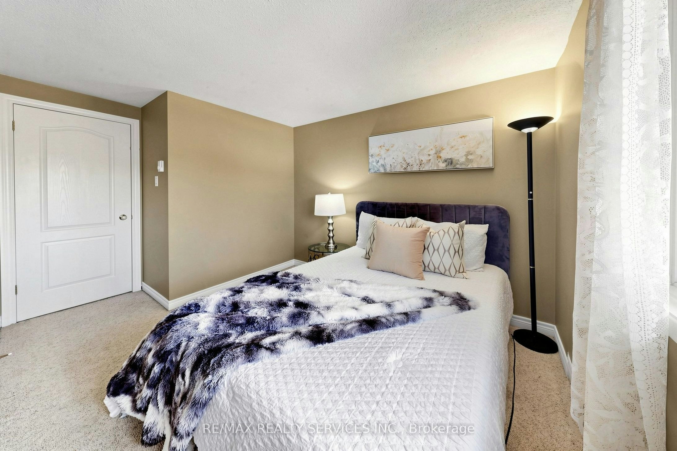 25 Jennifer Square, Brampton, ON, L6S 2L2 - 29