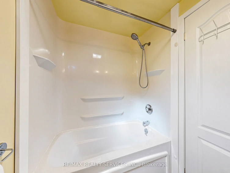 25 Jennifer Square, Brampton, ON, L6S 2L2 - 27