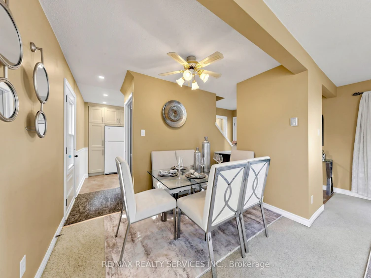 25 Jennifer Square, Brampton, ON, L6S 2L2 - 12