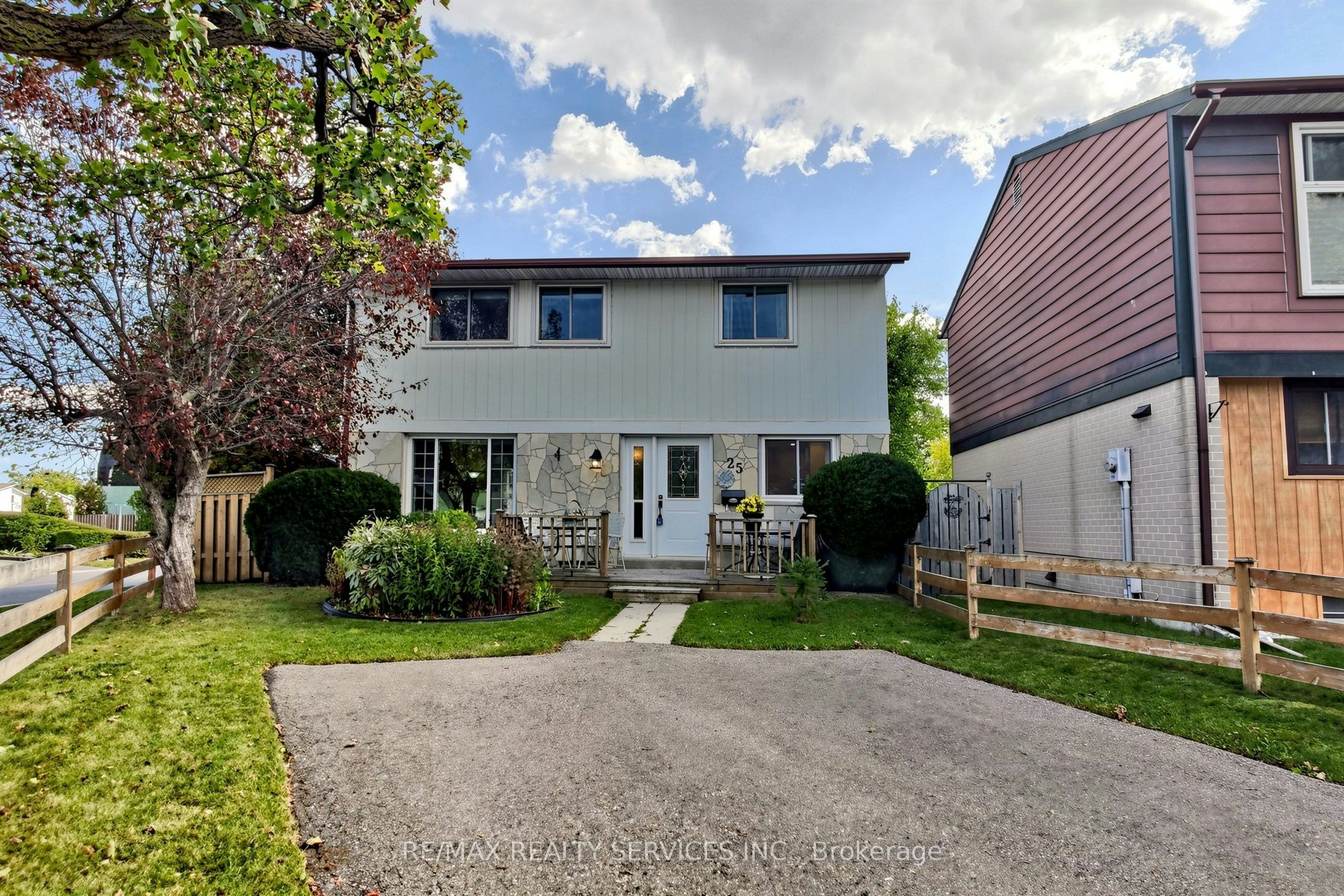 25 Jennifer Square - 2