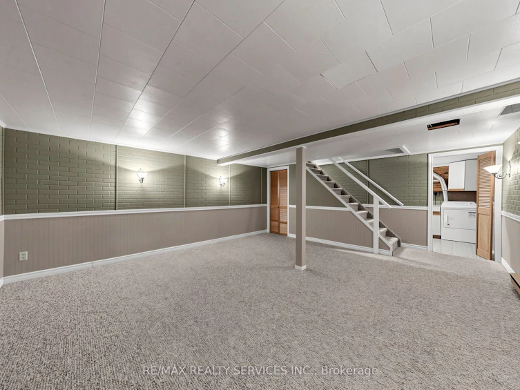25 Jennifer Square, Brampton, ON, L6S 2L2 - 36