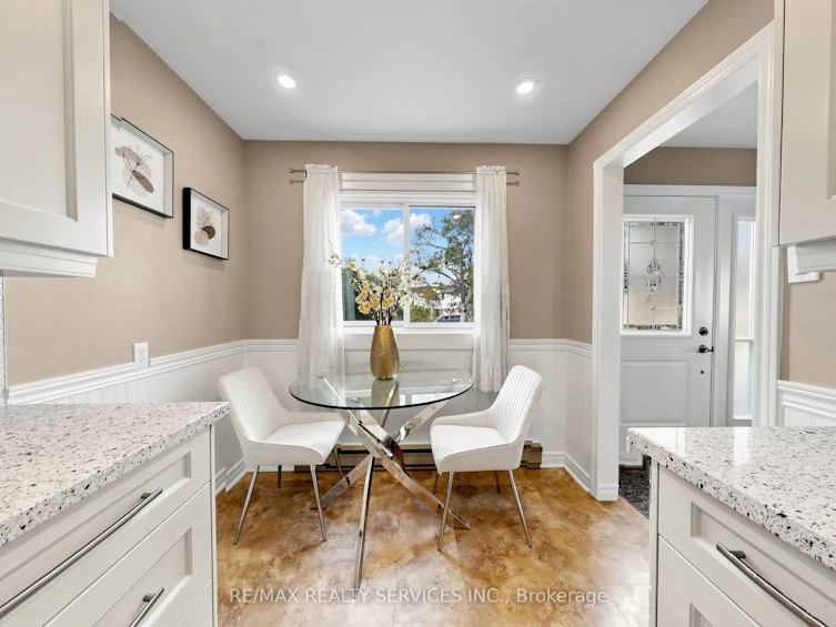 25 Jennifer Square, Brampton, ON, L6S 2L2 - 19