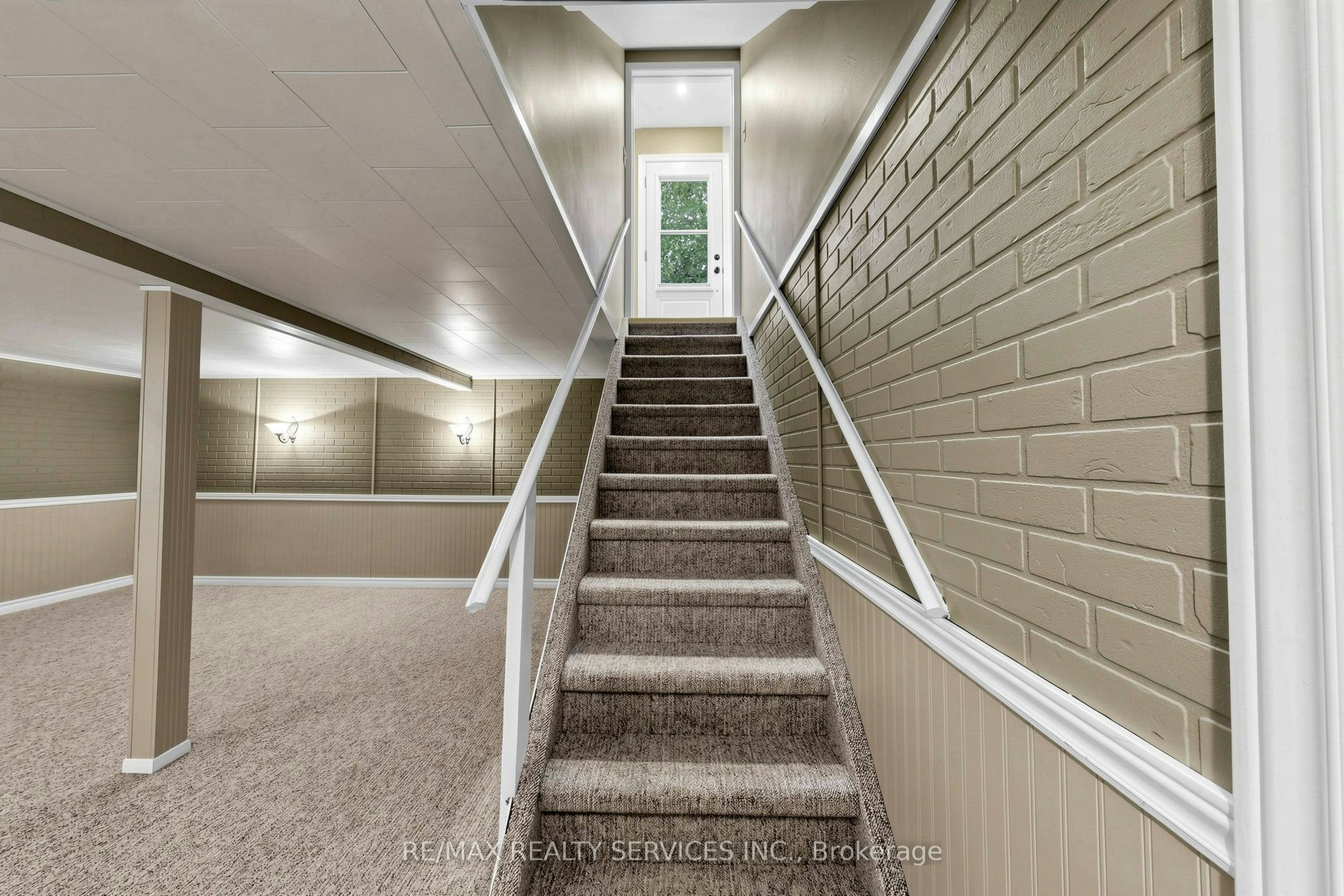 25 Jennifer Square, Brampton, ON, L6S 2L2 - 32