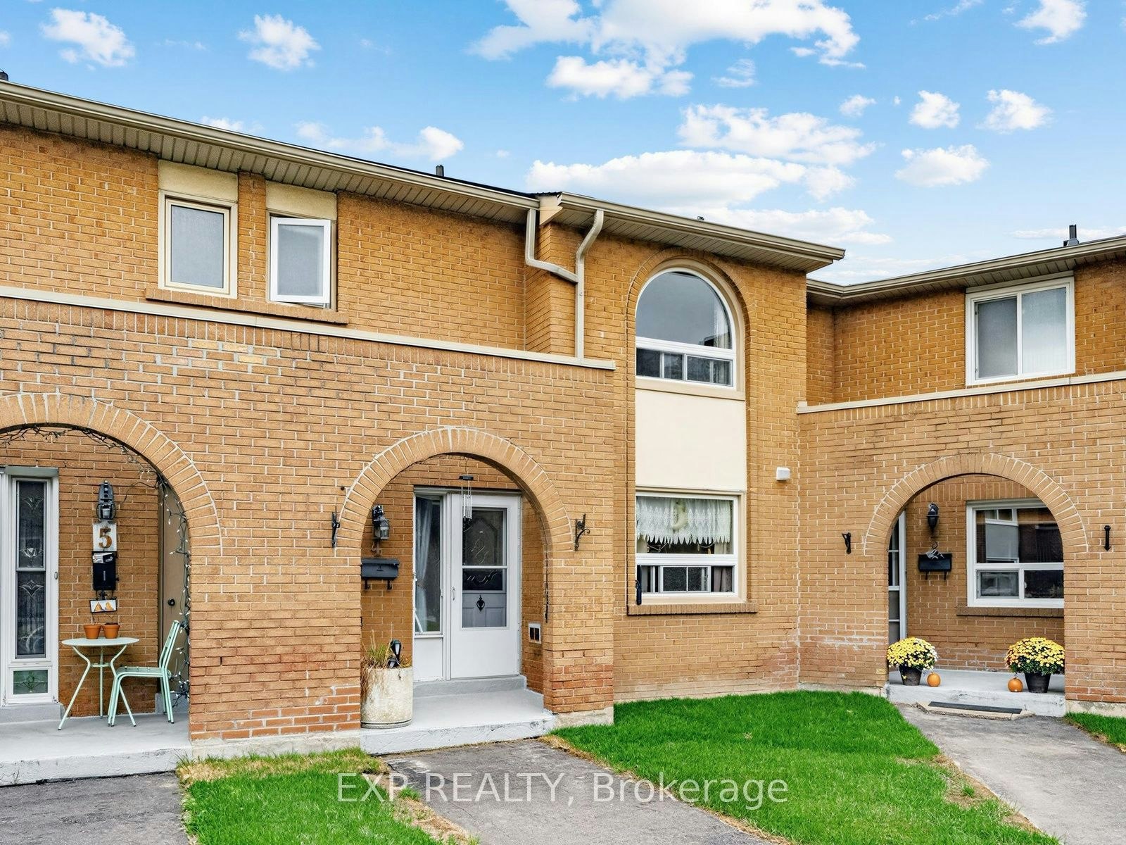 4-1180 Mississauga Valley Boulevard, Mississauga, ON, L5A 3M9