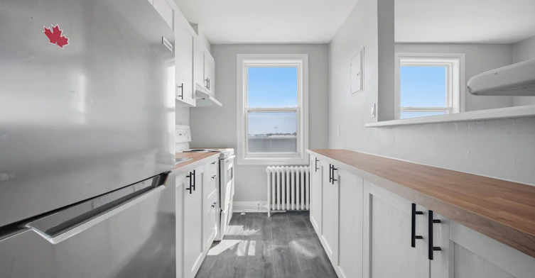 1-133 North Service Road E, Oakville, ON, L6H 1A3 - 6