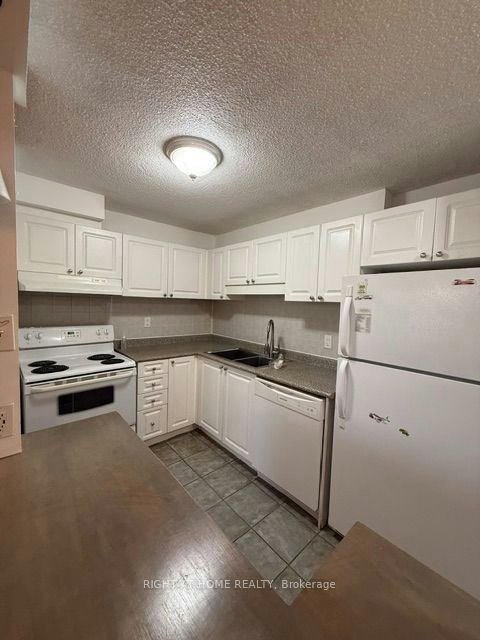 211-2900 Battleford Road, Mississauga, ON, L5N 2V9 - 11