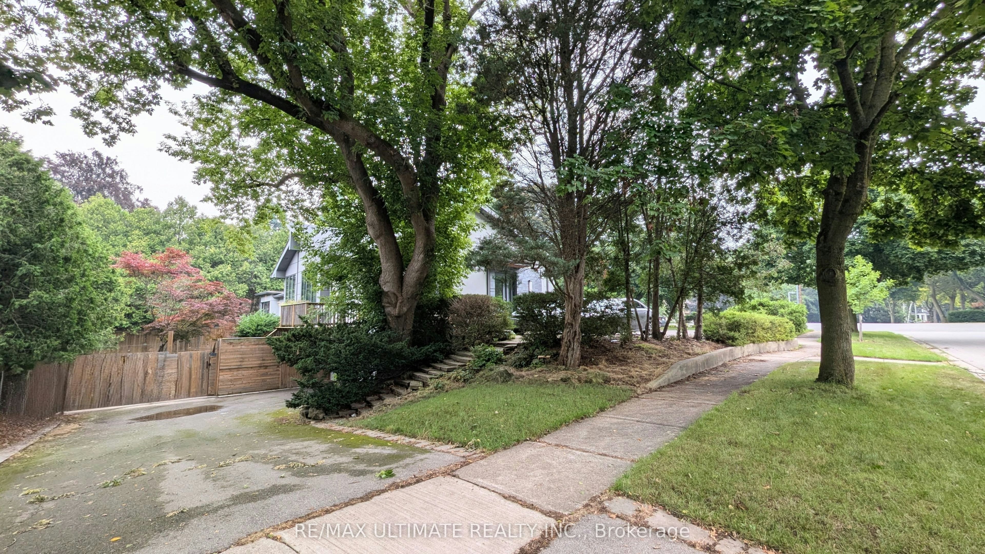 Lower-1101 Lakeshore Road W, Oakville, ON, L6L 1E7 - 3