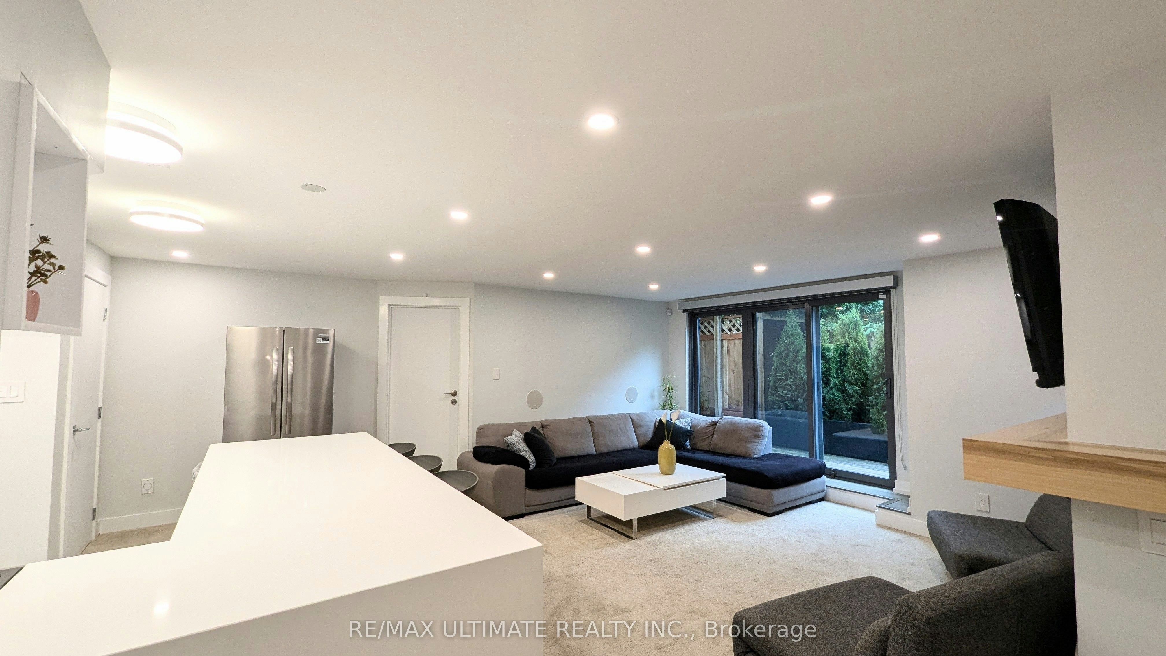 Lower-1101 Lakeshore Road W, Oakville, ON, L6L 1E7 - 9