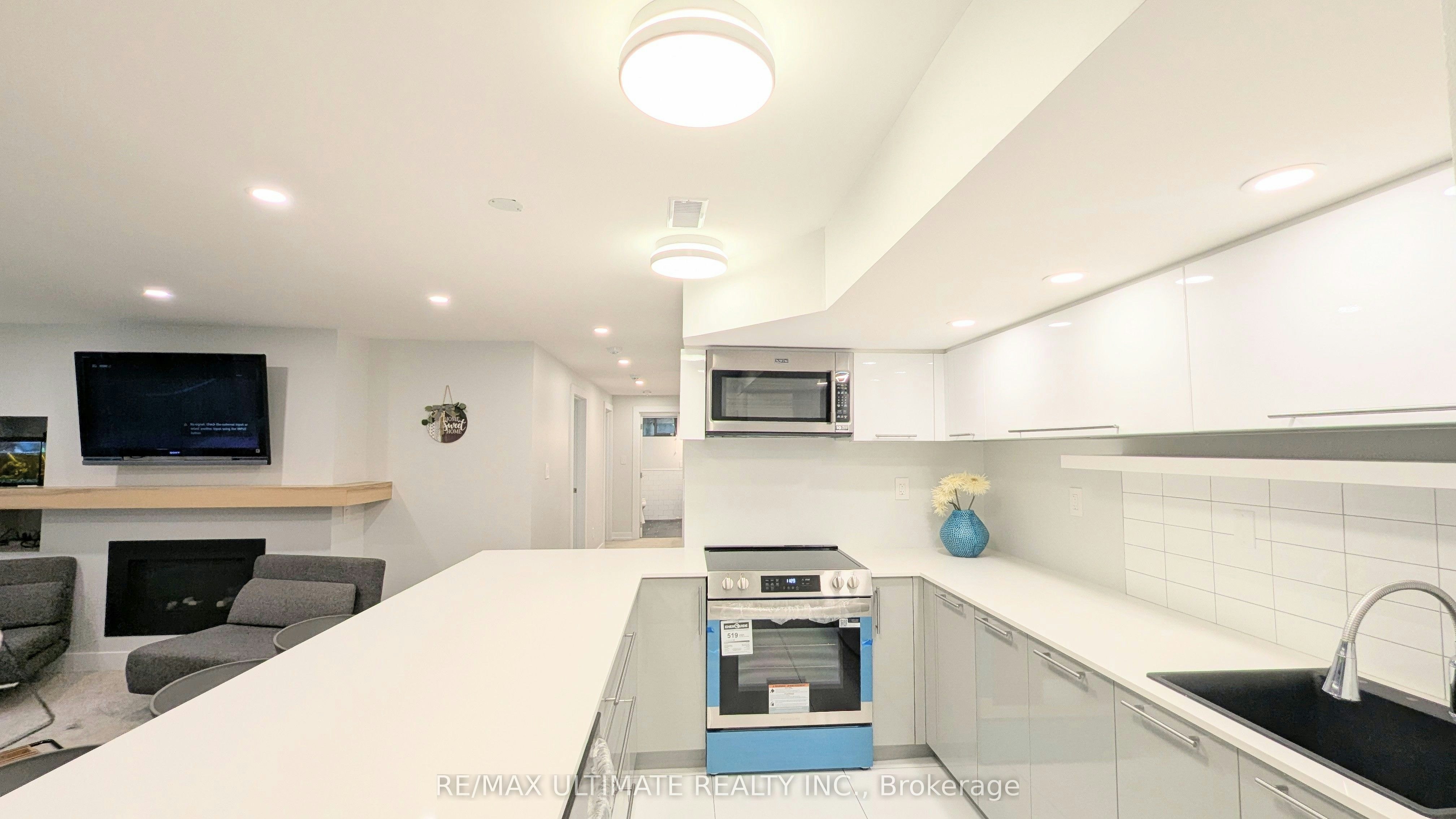 Lower-1101 Lakeshore Road W, Oakville, ON, L6L 1E7 - 13