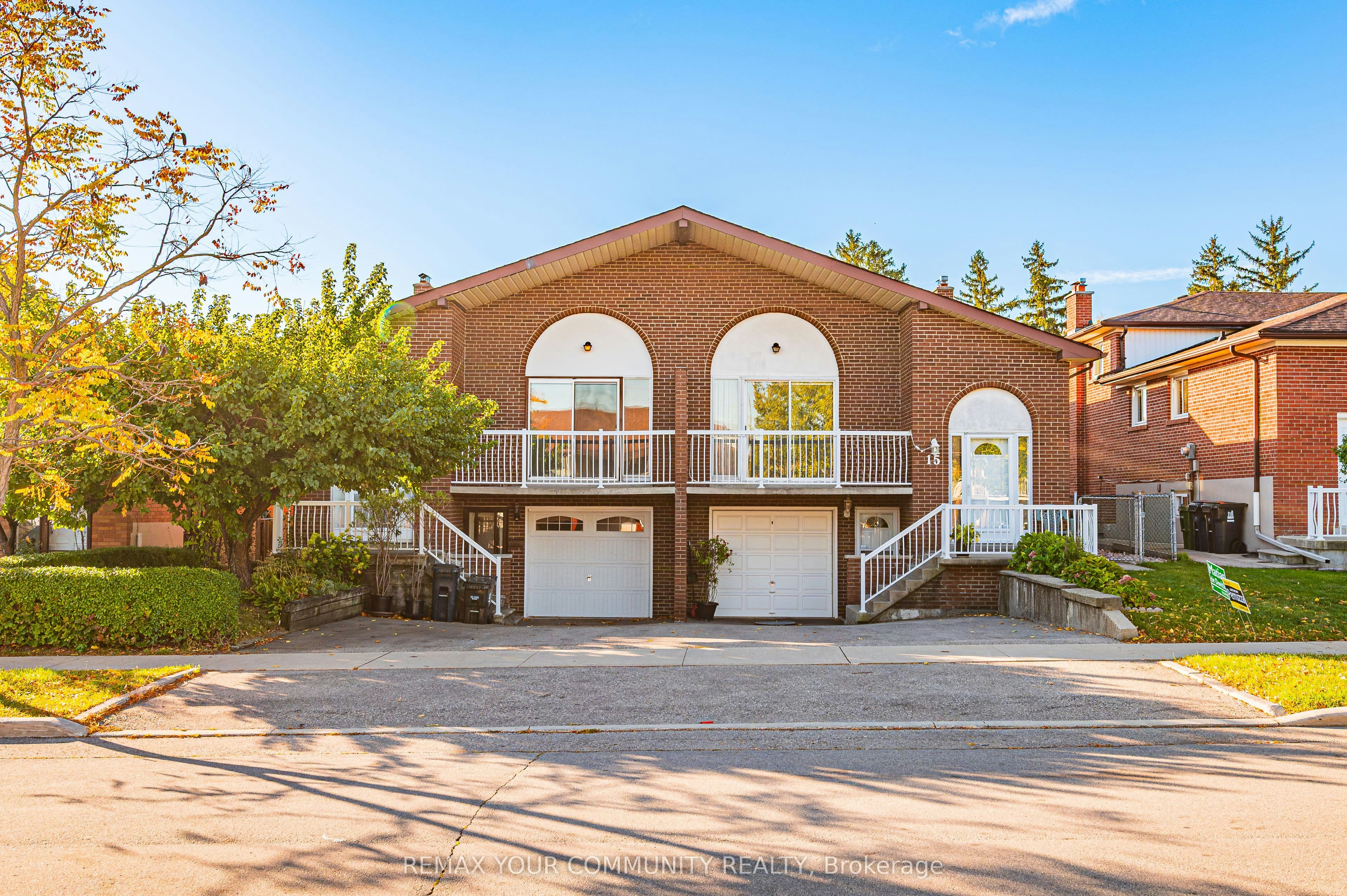 11 Anthia Drive, Toronto, ON, M9L 1K6