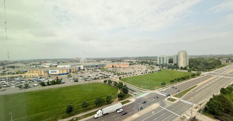 1407-2495 Eglinton Avenue, Mississauga, ON, L5M 2T2