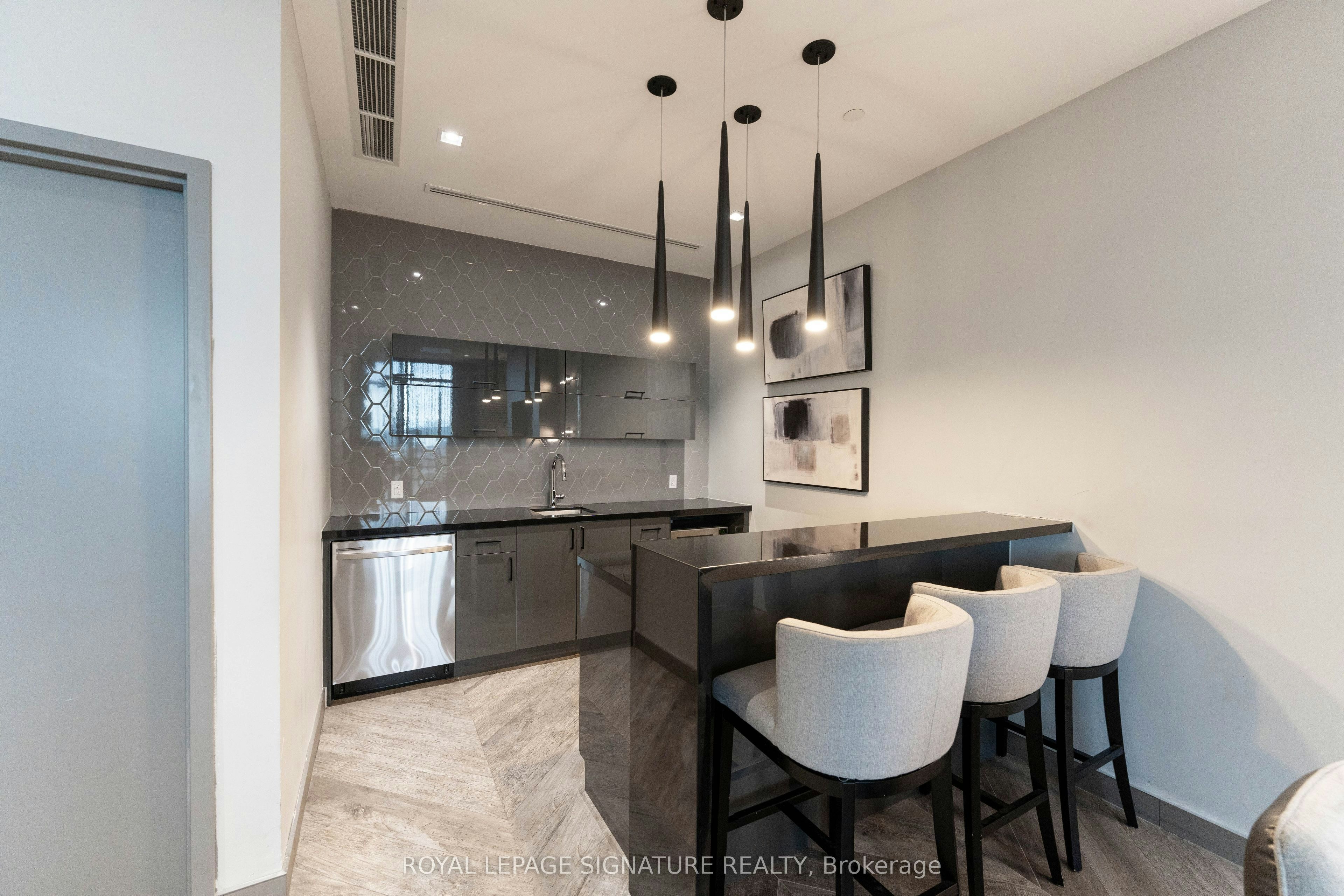 510-50 Thomas Riley Road, Toronto, ON, M9B 0C5 - 25