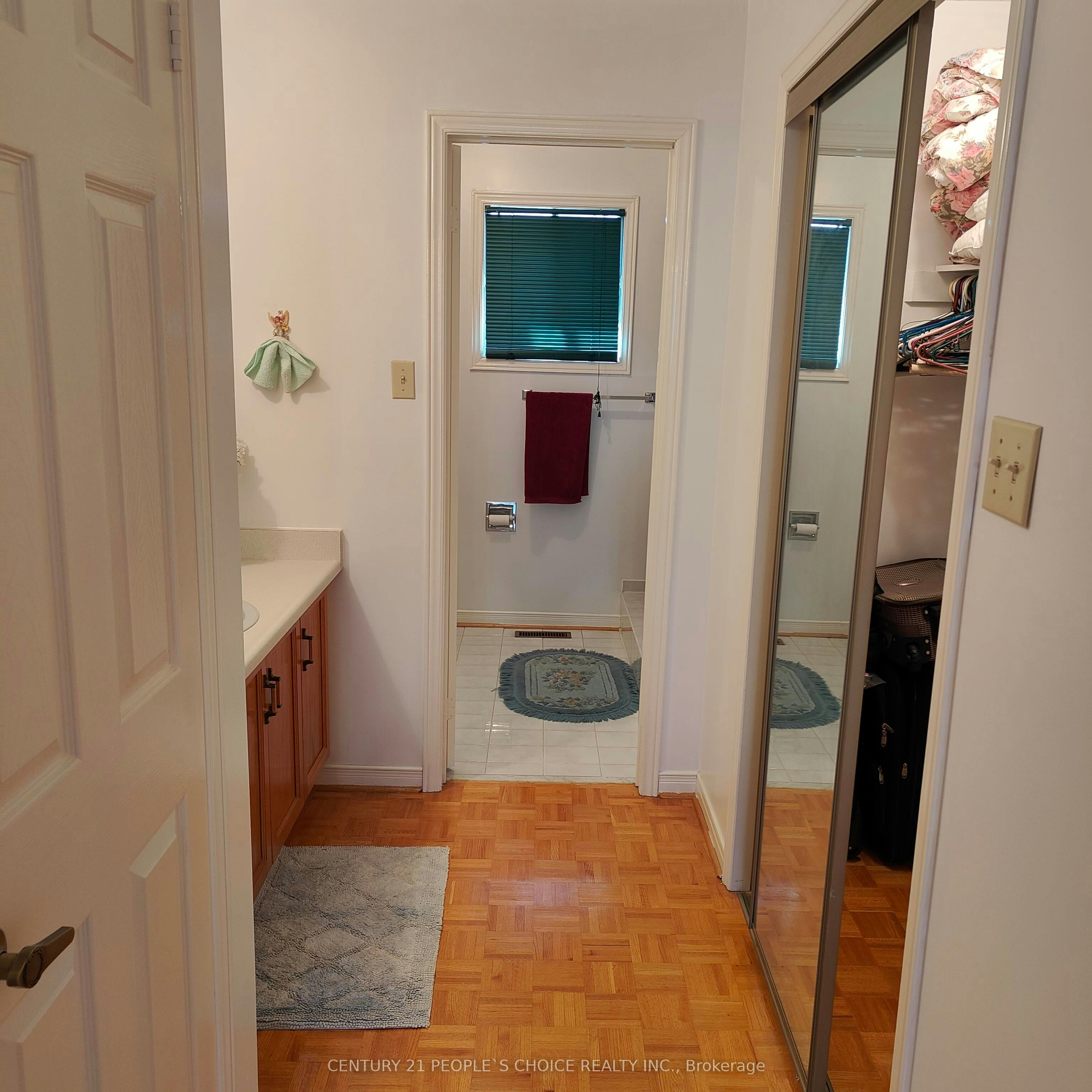 29 Kingsplate Crescent, Toronto, ON, M9W 6X5 - 8