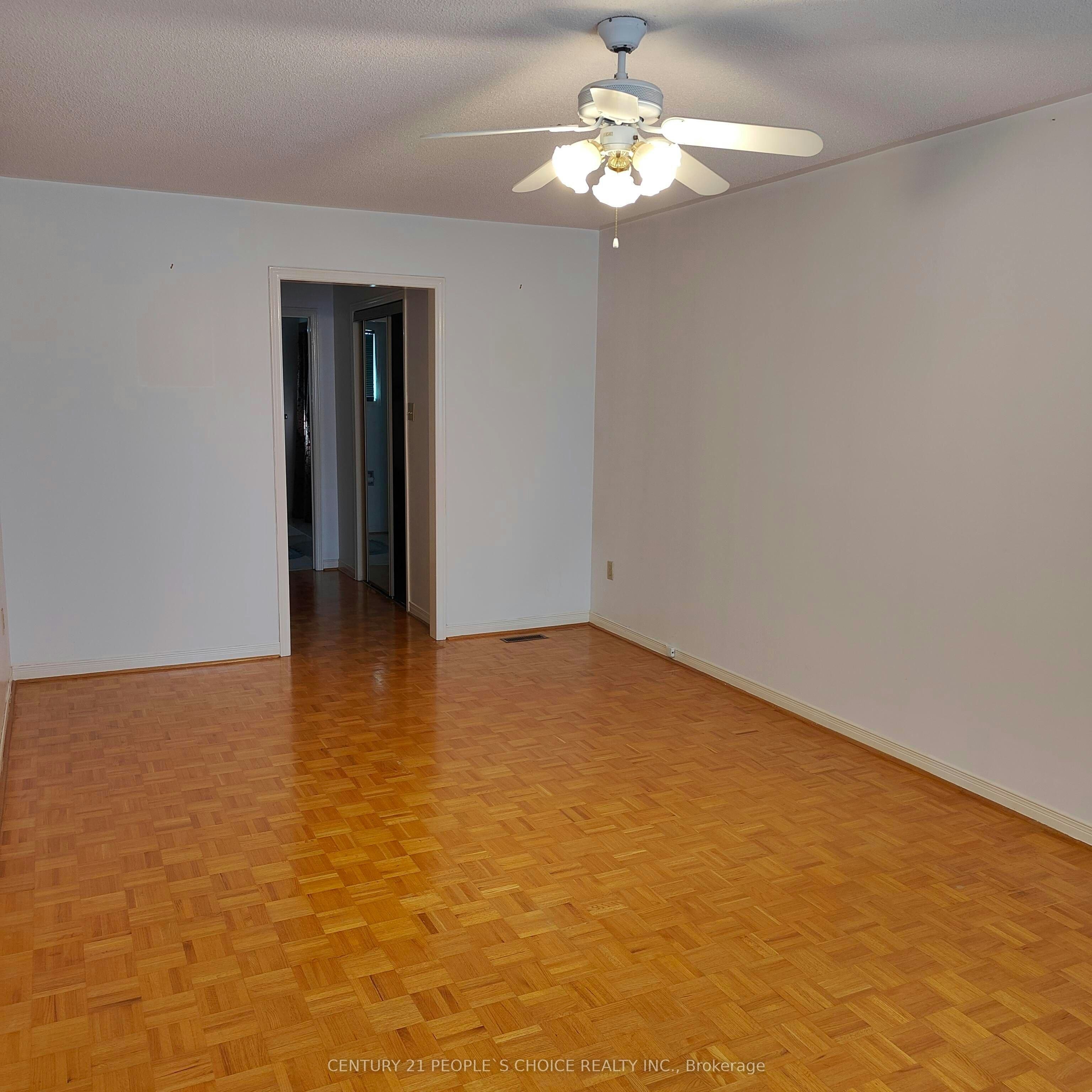 29 Kingsplate Crescent, Toronto, ON, M9W 6X5 - 11