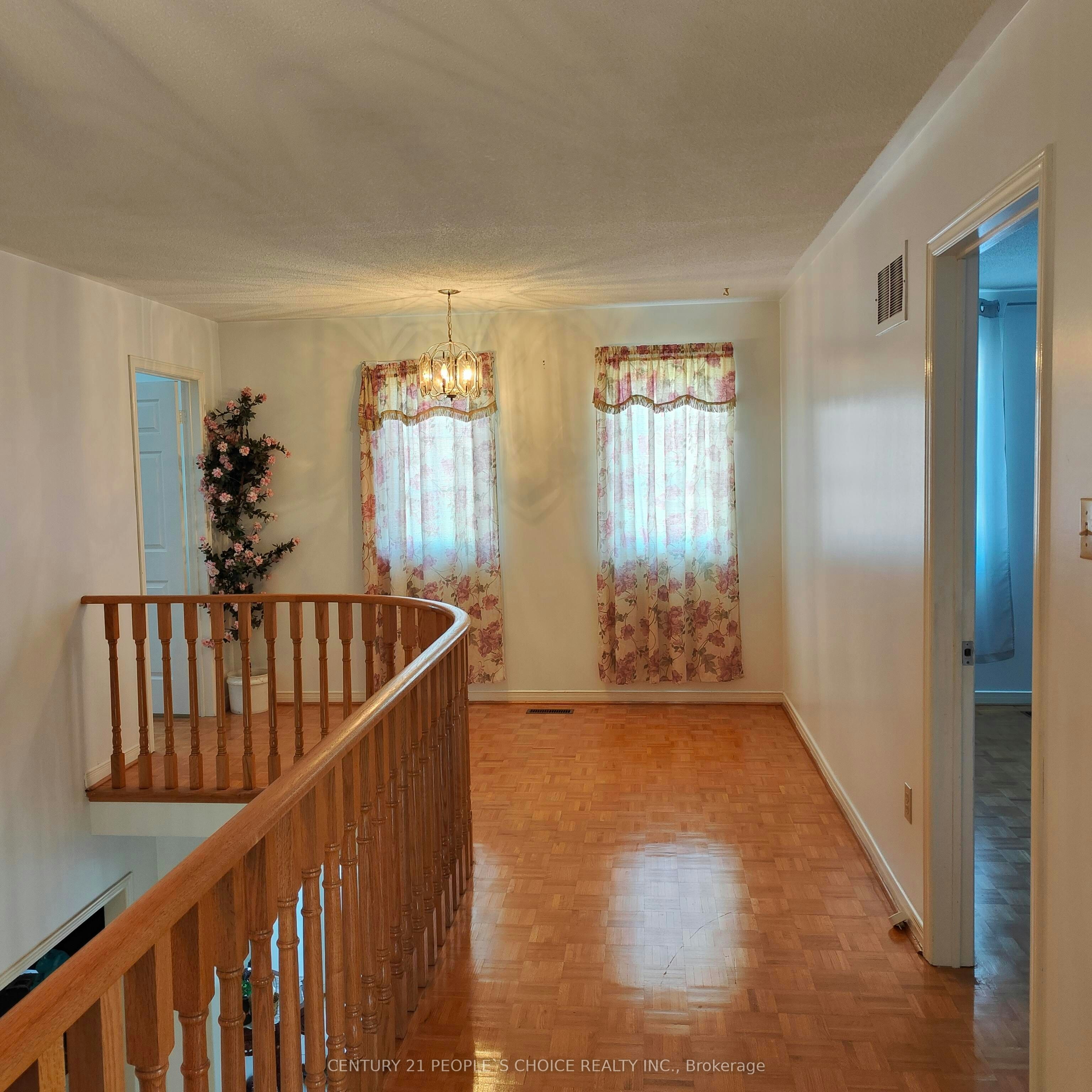 29 Kingsplate Crescent, Toronto, ON, M9W 6X5 - 15