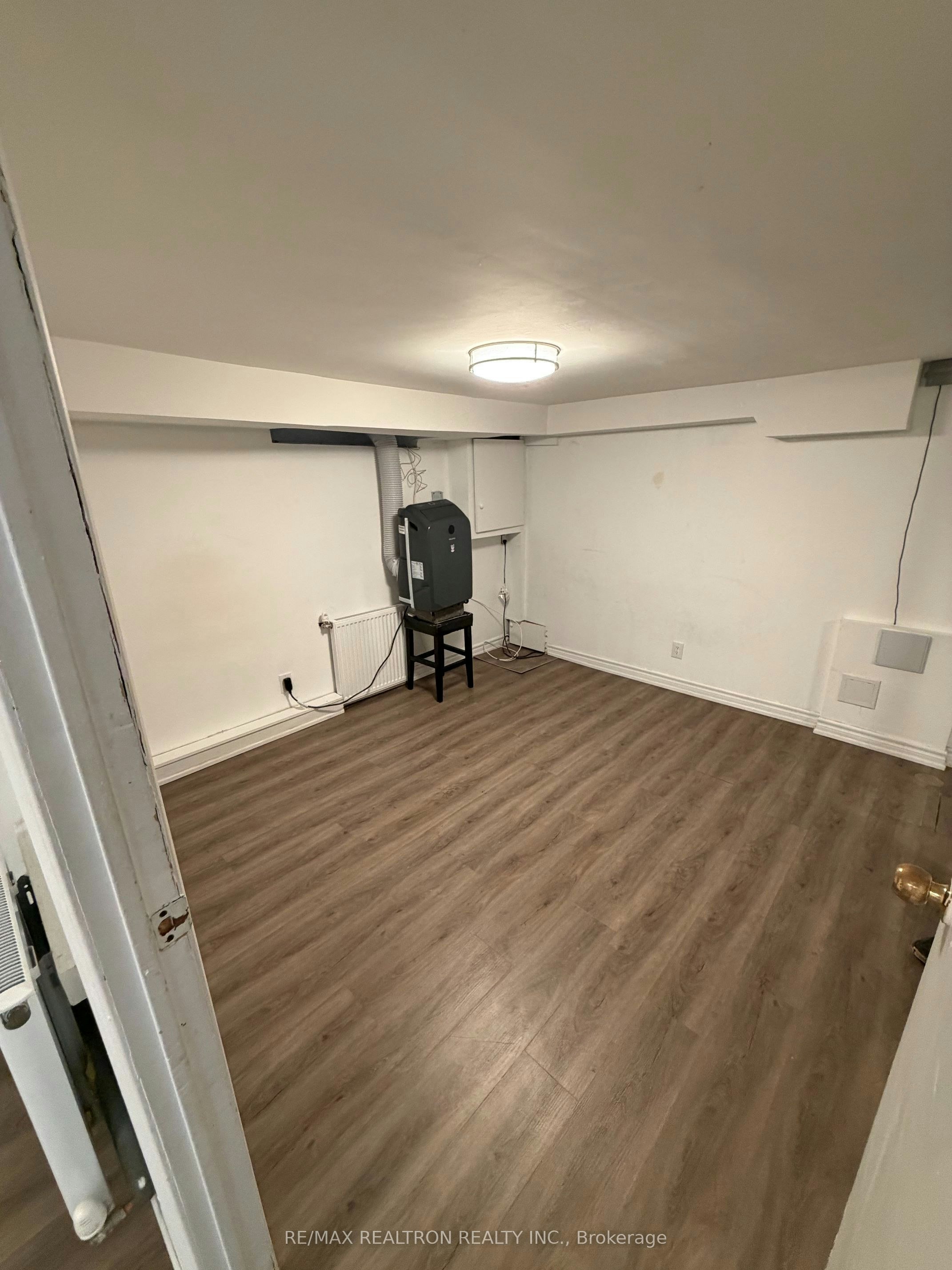 Basement Unit 2-135 Emerson Avenue, Toronto, ON, M6H 3T2 - 6