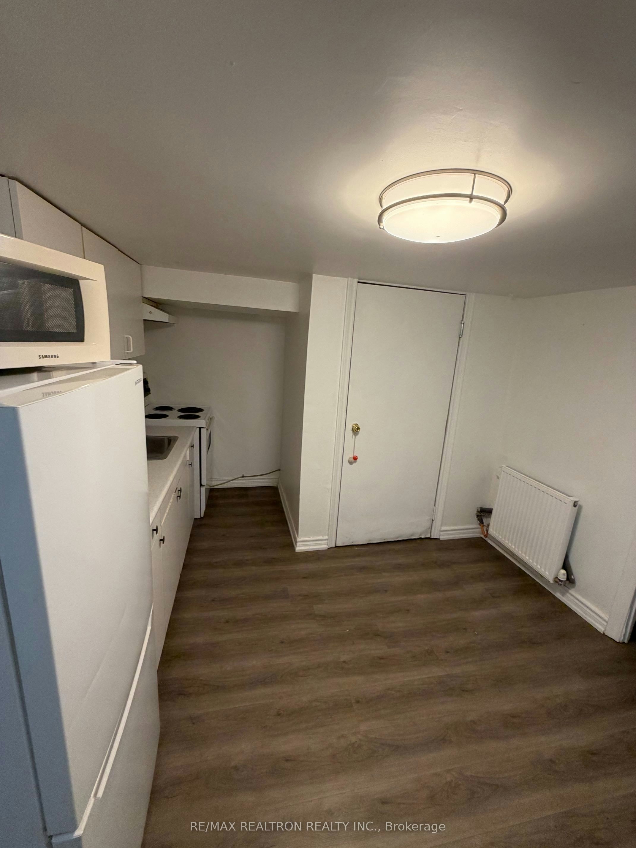 Basement Unit 2-135 Emerson Avenue, Toronto, ON, M6H 3T2 - 4