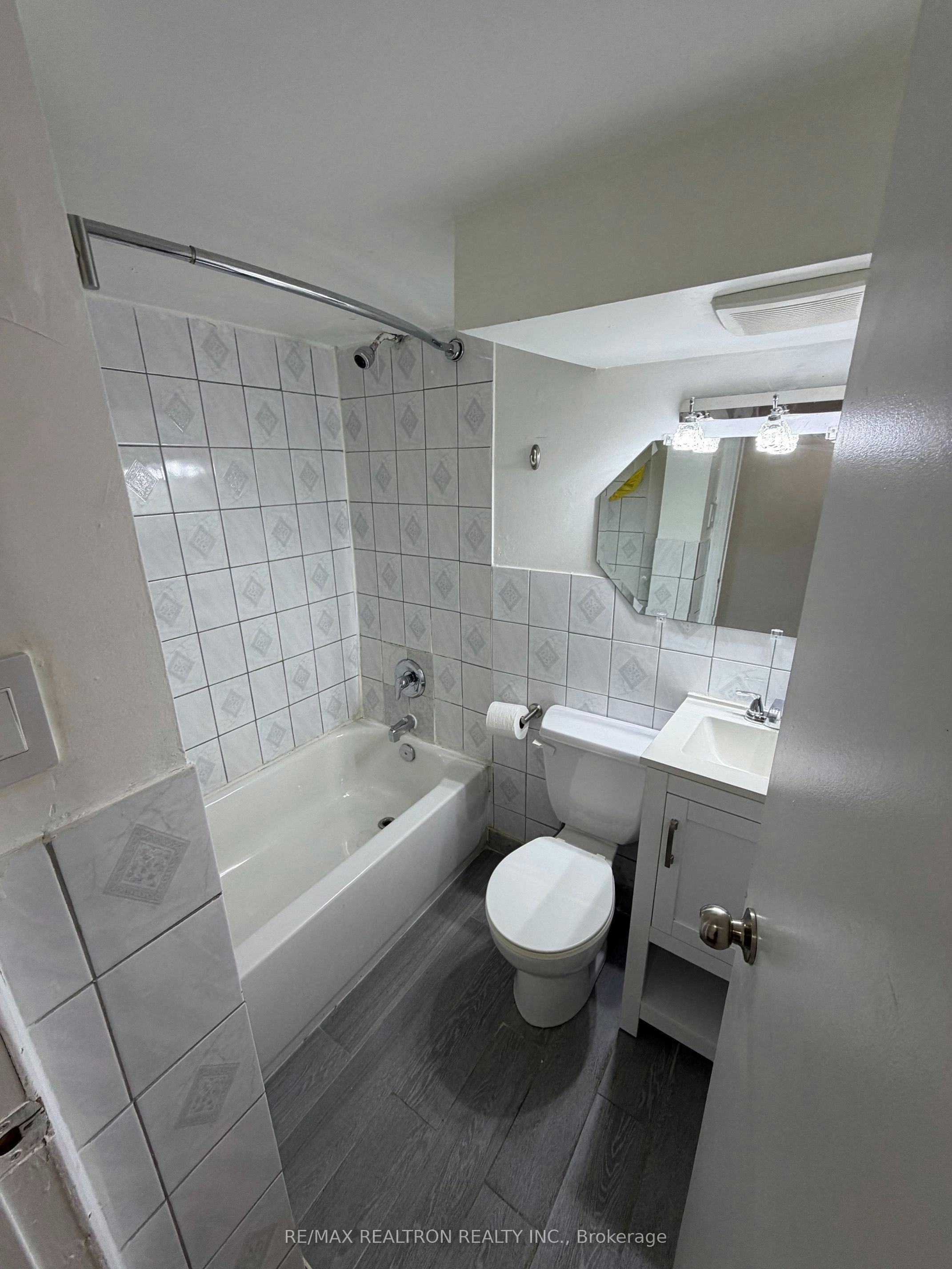 Basement Unit 2-135 Emerson Avenue, Toronto, ON, M6H 3T2 - 8