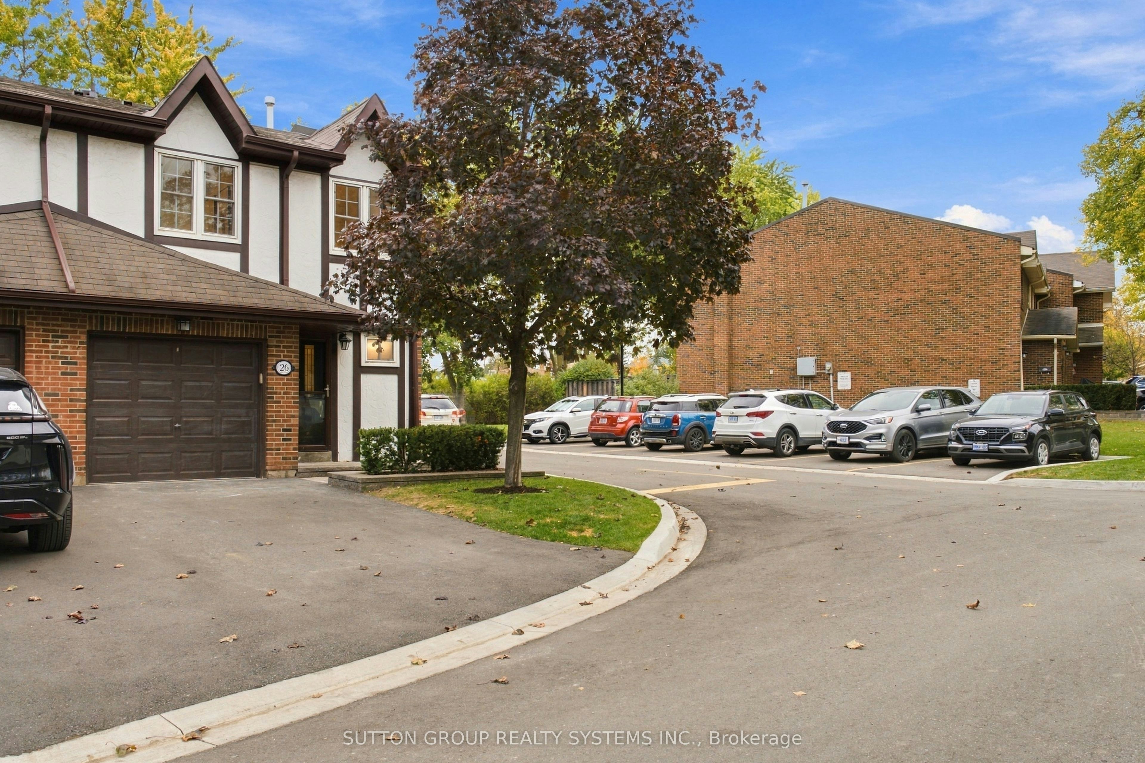 26-1951 Rathburn Road E, Mississauga, ON, L4W 2N9