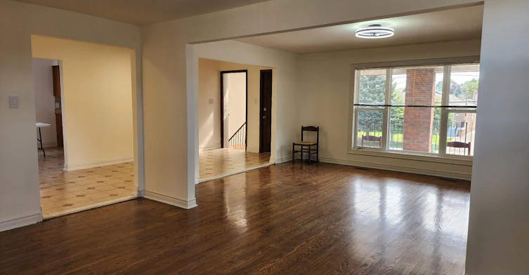 Upper-214 Pellatt Avenue, Toronto, ON, M9N 2P6 - 5