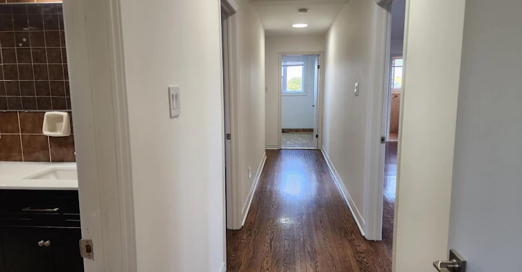 Upper-214 Pellatt Avenue, Toronto, ON, M9N 2P6 - 11
