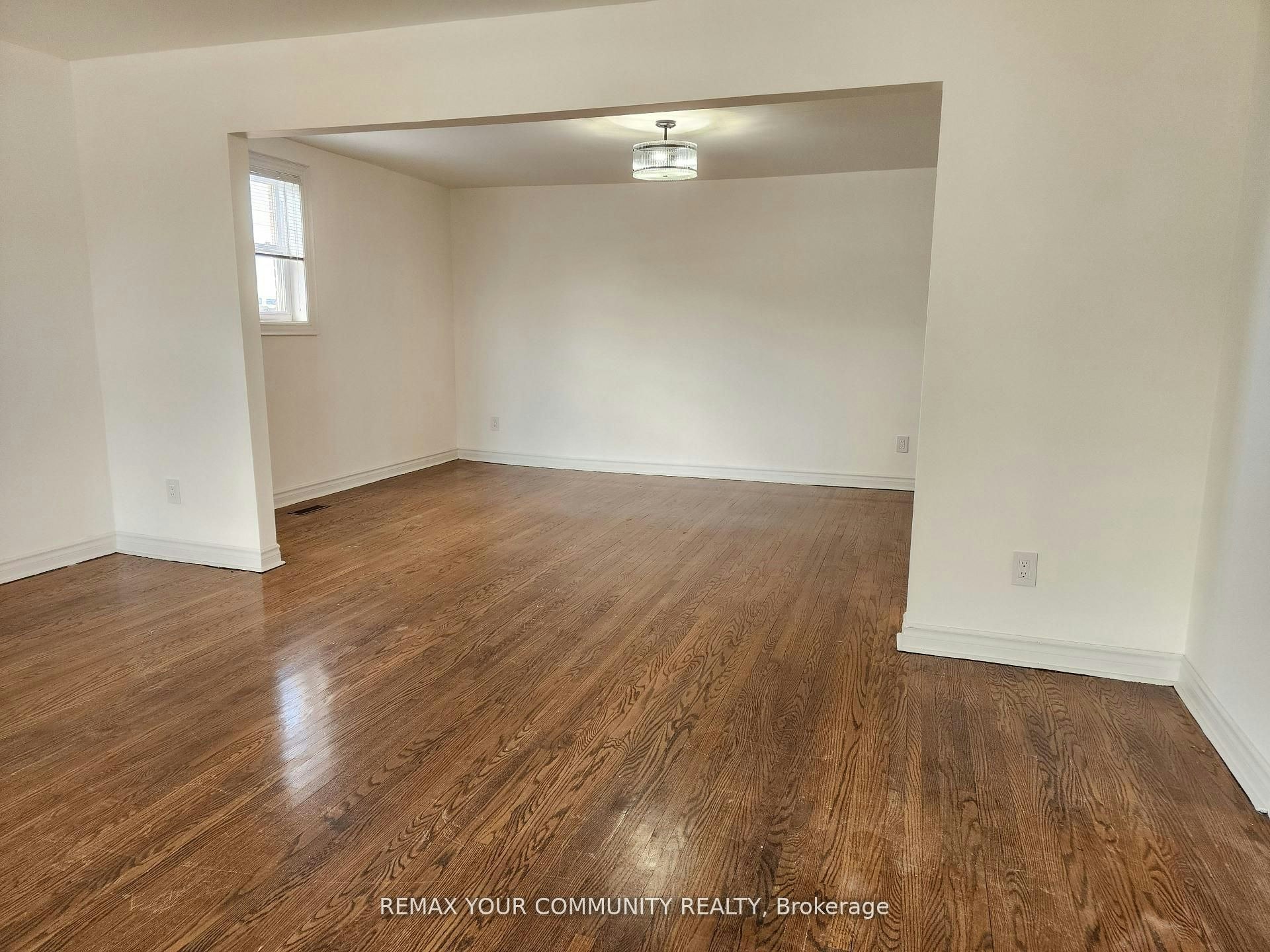 Upper-214 Pellatt Avenue, Toronto, ON, M9N 2P6 - 4