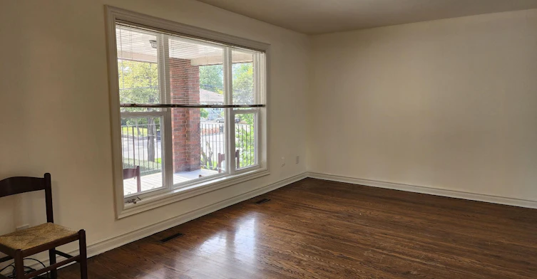Upper-214 Pellatt Avenue, Toronto, ON, M9N 2P6 - 3
