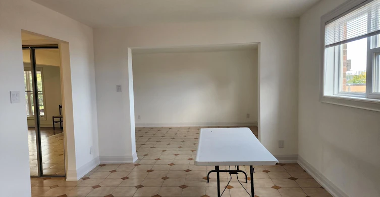 Upper-214 Pellatt Avenue, Toronto, ON, M9N 2P6 - 8