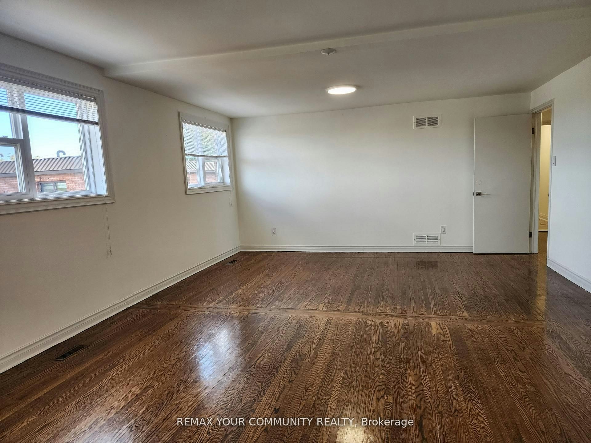 Upper-214 Pellatt Avenue, Toronto, ON, M9N 2P6 - 23